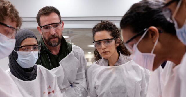 Quando 'The Pitt' retorna? Como assistir à estreia da 2ª temporada
