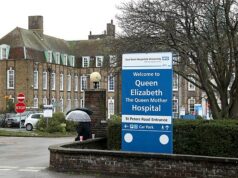 Quatro hospitais do NHS declaram ‘incidentes críticos’ à medida que aumentam os casos de gripe e norovírus East Kent Hospitals University NHS Foundation Trust também anunciou um 'incidente crítico' devido a 'pressões sustentadas' no Queen Elizabeth The Queen Mother Hospital em Margate (foto)