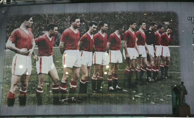 Quatro momentos decisivos na história do Man United que devem Distintivo do Manchester United dentro do túnel