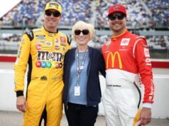 ‘Que carreira tremenda’: Kyle Busch saúda o momento do Hall da Fama de Kurt 'Que carreira tremenda': Kyle Busch saúda o momento do Hall da Fama de Kurt