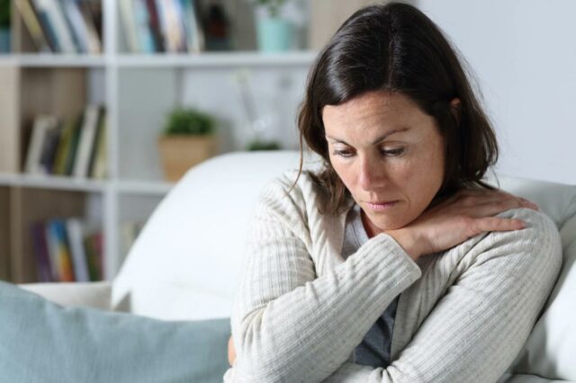 Querida Abby: Minha amiga se recusa a abandonar seu relacionamento Querida Abby: Minha amiga se recusa a abandonar seu relacionamento tóxico