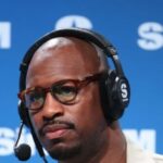 RELATÓRIO: Veterinário da NFL Vernon Davis acusado de agredir uma mulher durante uma discussão sobre o aborto
