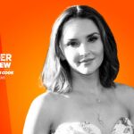 Rachael Leigh Cook revela que 'Caught By Love' foi finalizado duas semanas antes do assalto ao Louvre: “Não consigo acreditar nas semelhanças”