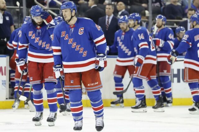 Rangers provando que são covardes e fáceis de escolher para o resto da NHL
