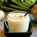 Receita: Uma sopa cremosa de raízes para um dia frio de inverno