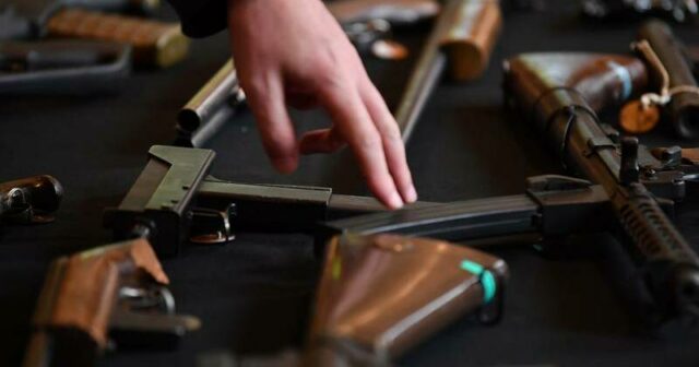 Recompras nacionais de armas: alguns estados e territórios “relutantes” em pagar custos
