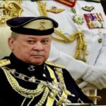 Rei da Malásia irrita-se com a corrupção militar e ameaça nomear um civil como comandante do exército