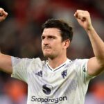 Harry Maguire comemora gol pelo Manchester United.