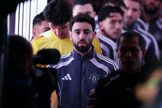 Bruno Fernandes ruge em comemoração