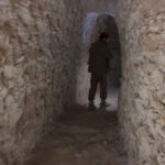 Repórter entra nos túneis de Aleppo escavados por combatentes das FDS
