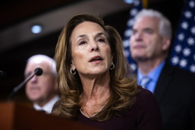 Republicano confrontado por suposta negociação com informações privilegiadas no Grok de Elon Musk
