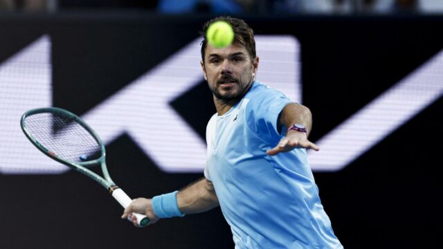 Resultados do Aberto da Austrália de 2026, dia 5: Wawrinka Resultados do Aberto da Austrália de 2026, dia 5: Wawrinka vence épico cinco sets; Djokovic e Sinner chegam à terceira rodada