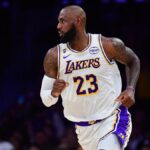 Resumo da NBA: Defesa aprimorada ajuda Lakers a vencer Raptors; Hornets quebra sequência de derrotas contra o Nuggets