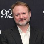 Rian Johnson nega relatos de que ele ficou 'assustado' com as críticas online de 'Star Wars'