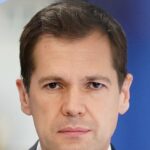 Robert Jenrick critica os trabalhistas e os conservadores sobre a migração em massa ao ser apresentado como o mais recente parlamentar reformista: reações ao vivo e atualizações