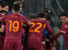 Roma venceu Sassuolo e se aproximou do líder da Série A, Inter de Milão Roma venceu Sassuolo e se aproximou do líder da Série A, Inter de Milão