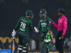 SL vs PAK, 1º T20I: Paquistão ultrapassa o Sri Lanka na estreia SL vs PAK, 1º T20I: Paquistão ultrapassa o Sri Lanka na estreia