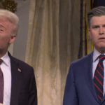 'SNL' zomba da inveja do Prêmio Nobel de Trump, o desequilibrado Pete Hegseth de Colin Jost promete 'Os EUA vão f-' países ao redor do mundo