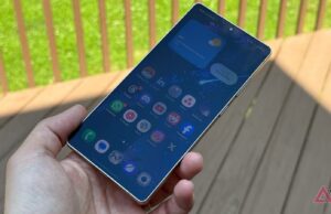 Samsung provoca a tela de privacidade do S26 Ultra da maneira mais picante possível Samsung Galaxy S26 Ultra pode finalmente matar os protetores de tela