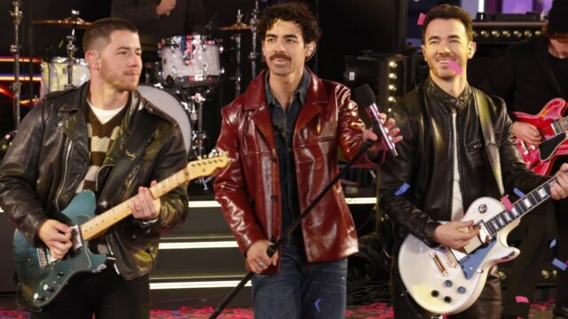 Samsung TV Plus ultrapassa 100 milhões de usuários mensais em canais FAST
