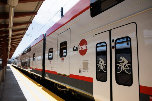 San Carlos: Homem preso em assalto em dezembro na estação Caltrain
