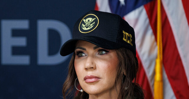 Sec. do DHS. Kristi Noem: Se você ‘colocar o dedo Sec. do DHS. Kristi Noem: Se você ‘colocar o dedo em um de nossos oficiais’, nós o encontraremos e processaremos