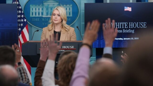 Secretário de Imprensa da Casa Branca sobre o Irã: “Todas as opções permanecem na mesa”
