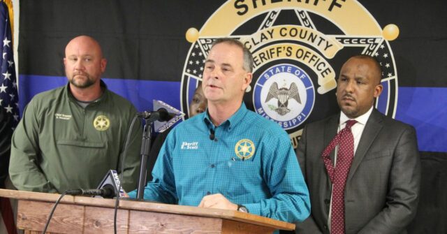 Xerife do condado de Clay, Eddie Scott