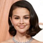 Selena-Gomez-mostra-sua-beleza-natural-em-maquiagem-rara-selfie-gratuita.jpg