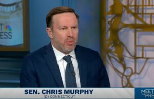 Senador Chris Murphy acusa Trump de ‘roubar’ do povo americano no segundo mandato: ‘Extremamente corrupto’ | Vídeo Senador Chris Murphy acusa Trump de 'roubar' do povo americano no segundo mandato: 'Extremamente corrupto' | Vídeo