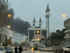 Senador republicano condena supostos abusos do exército sírio enquanto cessar-fogo segue combates em Aleppo Senador republicano condena supostos abusos do exército sírio enquanto cessar-fogo segue combates em Aleppo