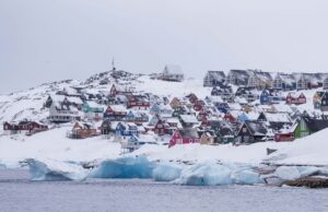 Senadores dos EUA apresentam projeto de lei para impedir que Trump tome a Groenlândia Senadores dos EUA apresentam projeto de lei para impedir que Trump tome a Groenlândia