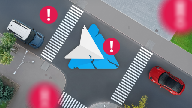 Painel do carro mostrando o Android Auto com uma mensagem de erro cercada por ícones de aviso.