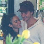 Shawn Mendes se aproxima de Bruna Marquezine em encontro de compras e mais fotos de estrelas