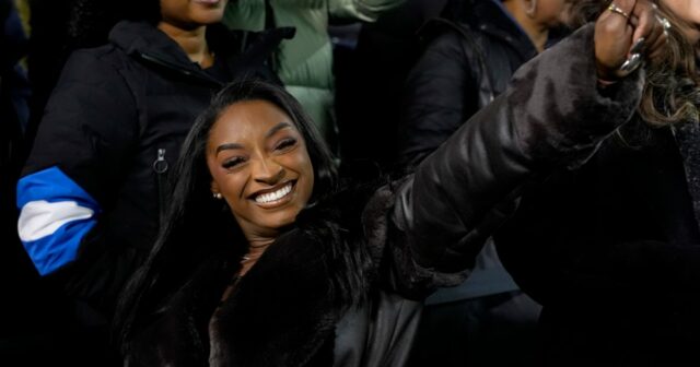 Estrelas que se abriram sobre cirurgia plástica em 2025 kylie jenner barbara corcoran e simone biles 2213100437 2238433933 2224775044