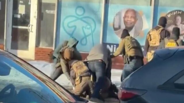 Solicita investigação sobre a morte de cidadão americano a tiros em Minneapolis
