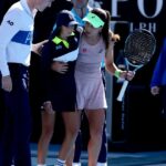 Sonmez de Turkiye ajuda a garota do baile; entra na 2ª rodada de tênis do Aberto da Austrália