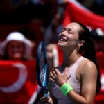 Sonmez, de Turkiye, avança para a terceira rodada do Aberto da Austrália de 2026