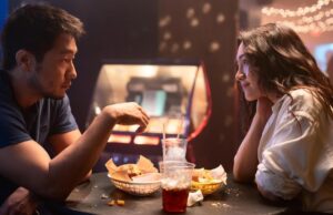 Sony Pictures Classics Lands ‘Bedford Park’ de Stephanie Ahn, vencedor do Prêmio Sundance de estreia Sony Pictures Classics Lands 'Bedford Park' de Stephanie Ahn, vencedor do Prêmio Sundance de estreia