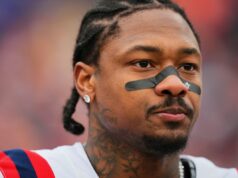 Stefon Diggs, do Patriots, envia mensagem clara sobre Mike Vrabel após vitória nos playoffs Stefon Diggs, New England Patriots