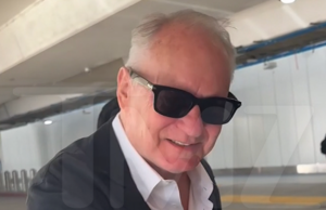 Stellan Skarsgård revela que ficou absolutamente perdido no Globo de Ouro 011326 Stellan Skarsgard Kal