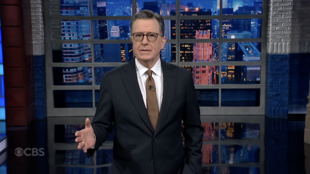 Stephen Colbert diz que Trump está claramente invadindo Minnesota
