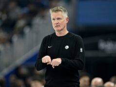 Steve Kerr rejeita ideias comerciais de guerreiros arriscados Steve Kerr rejeita ideias comerciais de guerreiros arriscados