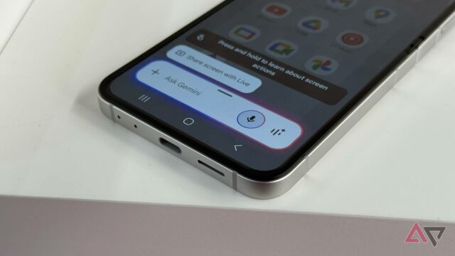 Imagem da sobreposição do assistente Google Gemini em um telefone Android.