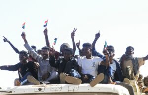 Sudão protege África da interferência estrangeira na guerra com a RSF, diz FM Sudão anuncia retorno do governo a Cartum vindo da capital do tempo de guerra