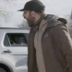 Alex Pretti filmou interagindo com agentes federais dias antes das filmagens