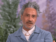 Taika Waititi diz que seu filme ‘Star Wars’ precisa ser ‘mais parecido’ e ele ‘mal pode esperar’ para ver o Thor de Chris Hemsworth em ‘Vingadores: Dia do Juízo Final’ Taika Waititi diz que seu filme 'Star Wars' precisa ser 'mais parecido' e ele 'mal pode esperar' para ver o Thor de Chris Hemsworth em 'Vingadores: Dia do Juízo Final'