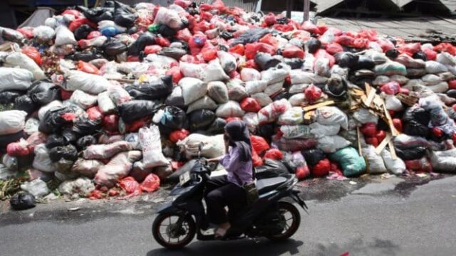 Tangsel ainda é uma emergência de resíduos!
