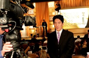 Ted Chen, repórter de longa data da NBC4 News, troca o jornalismo por um futuro como pastor cristão Ted Chen, repórter de longa data da NBC4 News, troca o jornalismo por um futuro como pastor cristão