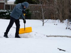 Tempestade de inverno afetará pelo menos 180 milhões de pessoas no sul e leste dos EUA LITTLE ROCK, ARKANSAS - JANEIRO 22: Um cliente faz compras na Kroger em 22 de janeiro de 2026 em Little Rock, Arkansas. Espera-se que uma enorme tempestade de inverno traga temperaturas geladas, gelo e neve para milhões de americanos em todo o país. Will Newton/Getty Images/AFP (Foto de Will Newton / GETTY IMAGES NORTH AMERICA / Getty Images via AFP)